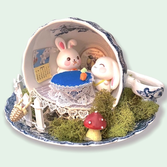 Bunnies Carrot Brunch in a Teacup Charming Dollhouse - Picture 14 of 15